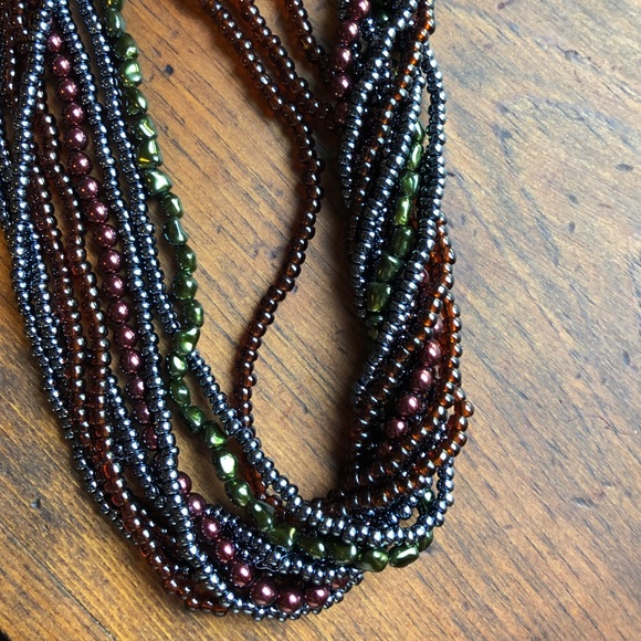 ♥️🦁💚💙💜 Lion head beaded necklace - Picture 8 of 8